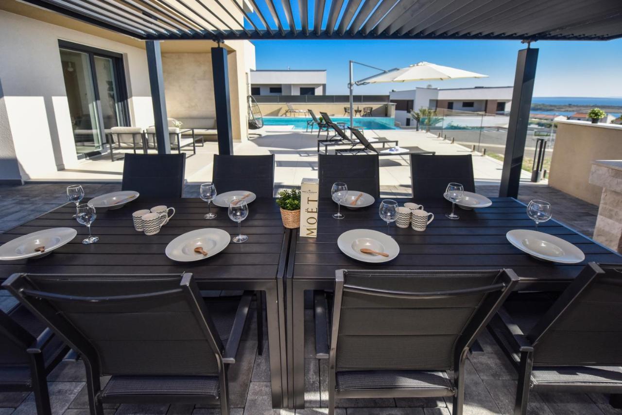 נובליה Villa Sara - Private Infinity Pool מראה חיצוני תמונה