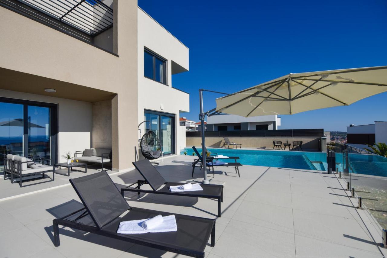 נובליה Villa Sara - Private Infinity Pool מראה חיצוני תמונה